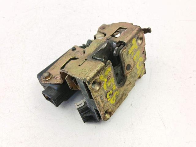 Zamek drzwi tylnych prawych 7701031779 RENAULT