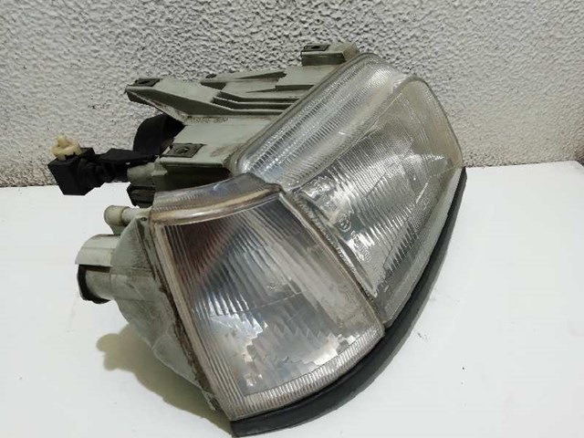 Reflektor prawy 7701034147 RENAULT