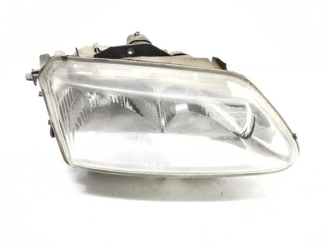 Reflektor prawy 7701038270 RENAULT