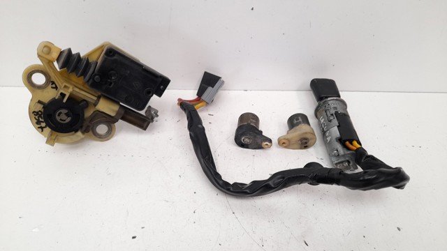 Stacyjka zapłonowa Renault Laguna 1 B56, 556