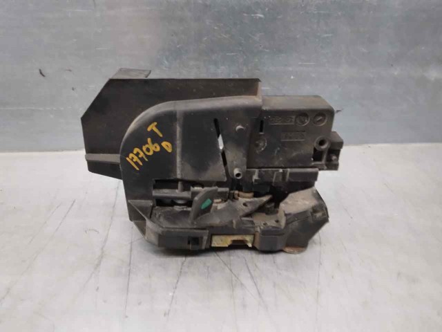 Zamek drzwi tylnych prawych 7701038438 RENAULT