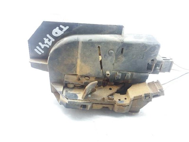 Zamek drzwi tylnych prawych 7701038438 RENAULT