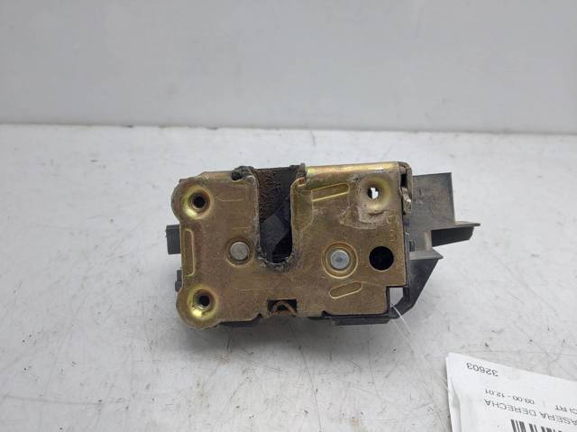 Zamek drzwi tylnych prawych 7701038438 RENAULT