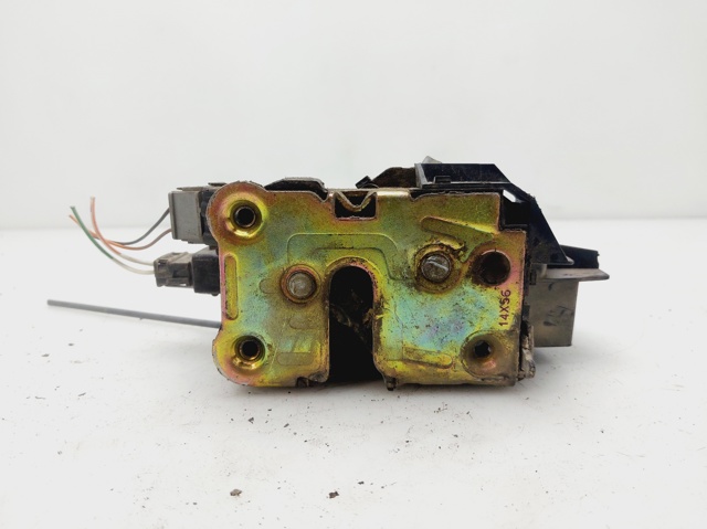 Zamek drzwi tylnych lewych 7701038439 RENAULT