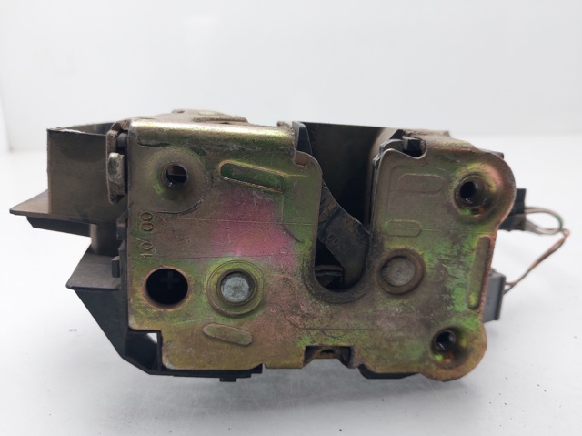 Zamek drzwi tylnych lewych 7701038439 RENAULT