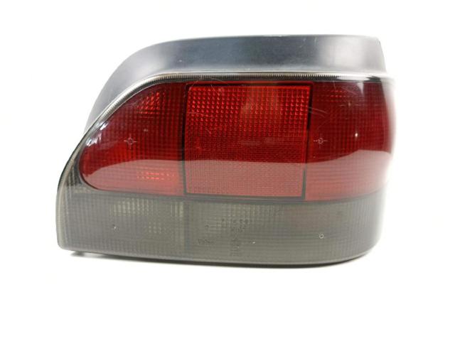Lampa zespolona tylna prawa 7701039013 RENAULT