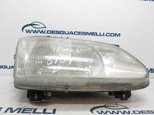 Reflektor prawy 7701040683 RENAULT