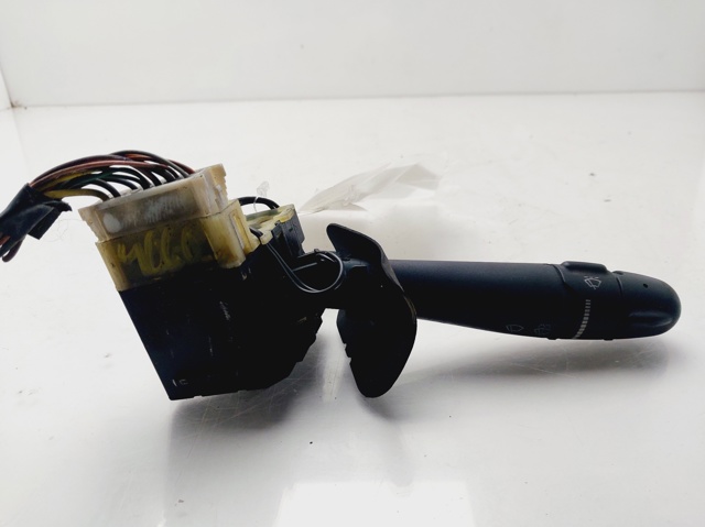 7701040737 Renault (RVI)