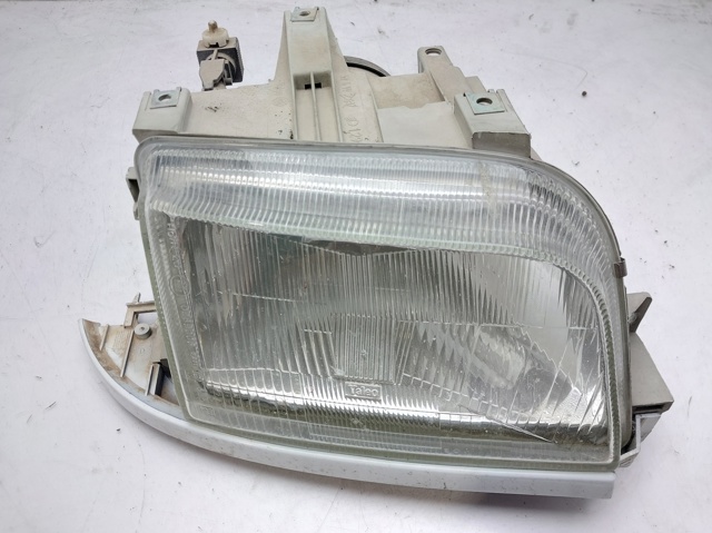 Reflektor prawy 7701042148 RENAULT
