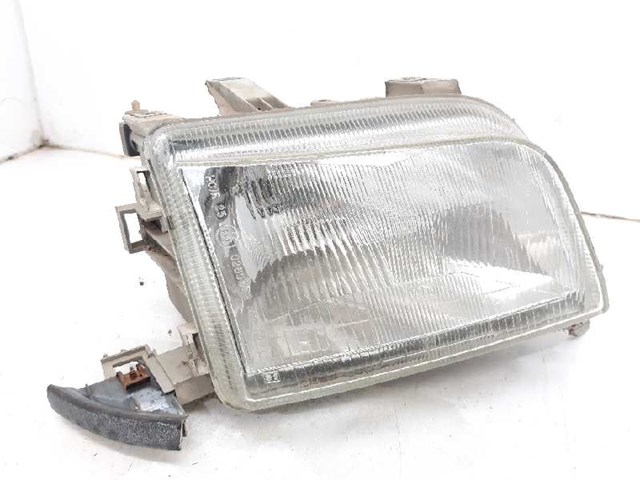 Reflektor prawy 7701042148 RENAULT