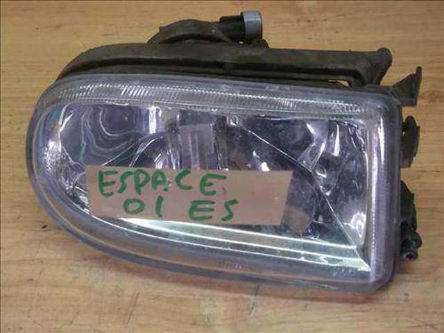 Lampa przeciwmgielna lewa 7701042674 RENAULT