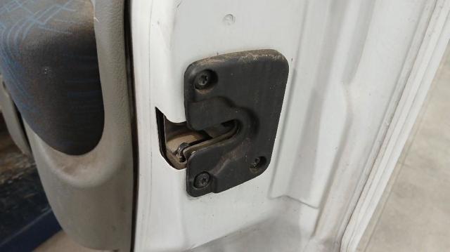 Zamek drzwi przednich prawych 7701046800 RENAULT