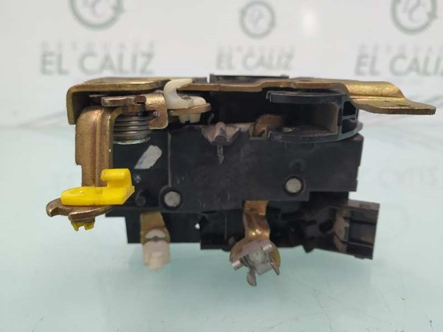 Zamek drzwi przednich prawych 7701046800 RENAULT