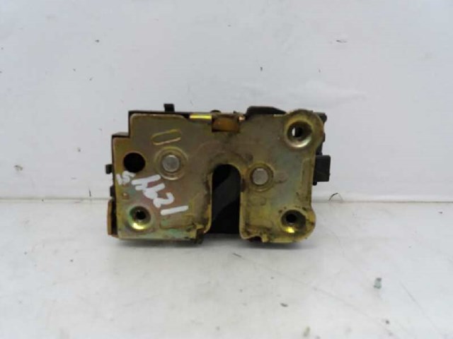 Zamek drzwi przednich prawych 7701046800 RENAULT
