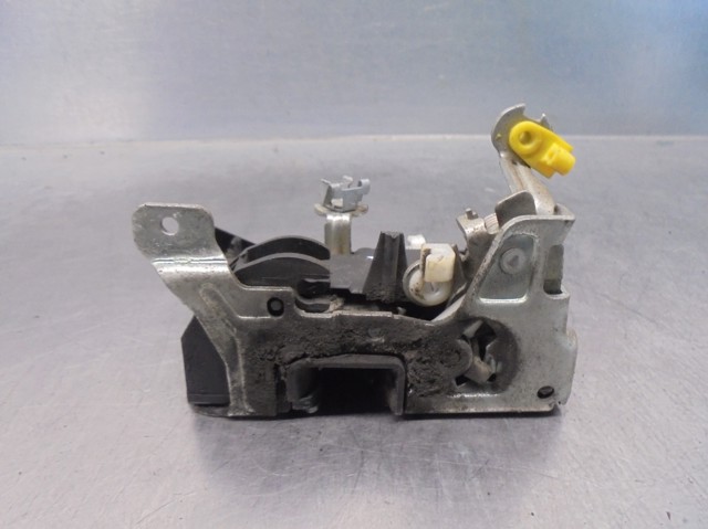 Zamek drzwi przednich prawych 7701046800 RENAULT