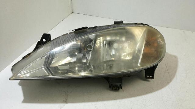 Reflektor lewy 7701047184 RENAULT