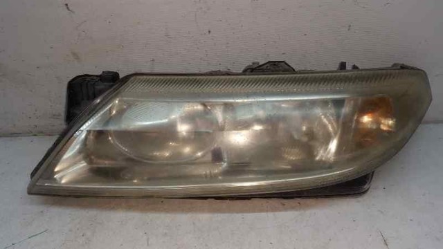 Reflektor prawy 7701048931 RENAULT