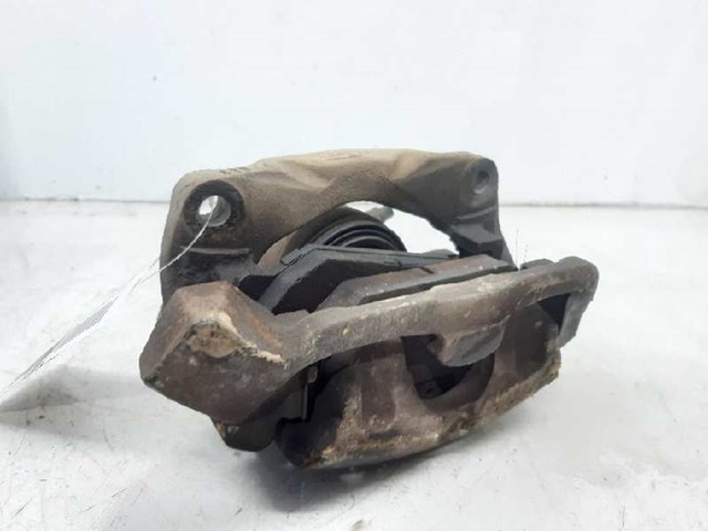 7701049104 Renault (RVI)