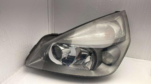 Reflektor lewy 7701053979 RENAULT