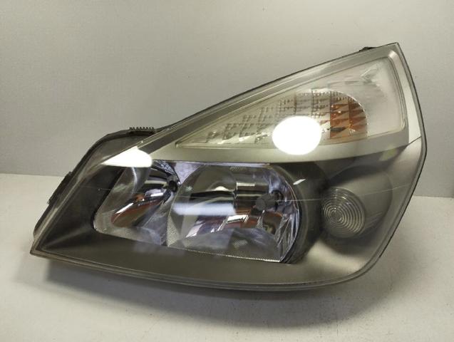 Reflektor lewy 7701053979 RENAULT
