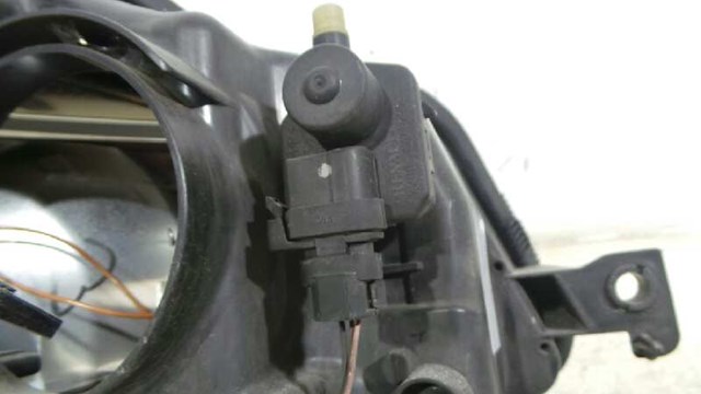 Reflektor lewy 7701053979 RENAULT