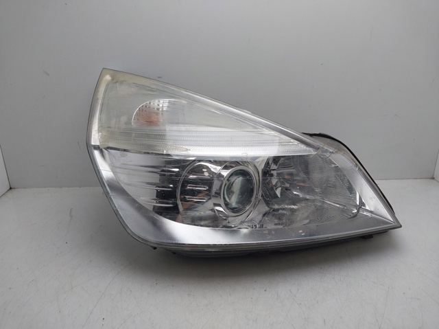 Reflektor prawy 7701053980 RENAULT
