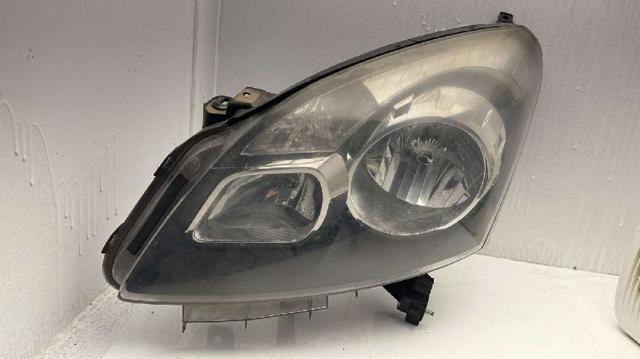Reflektor prawy 7701053980 RENAULT