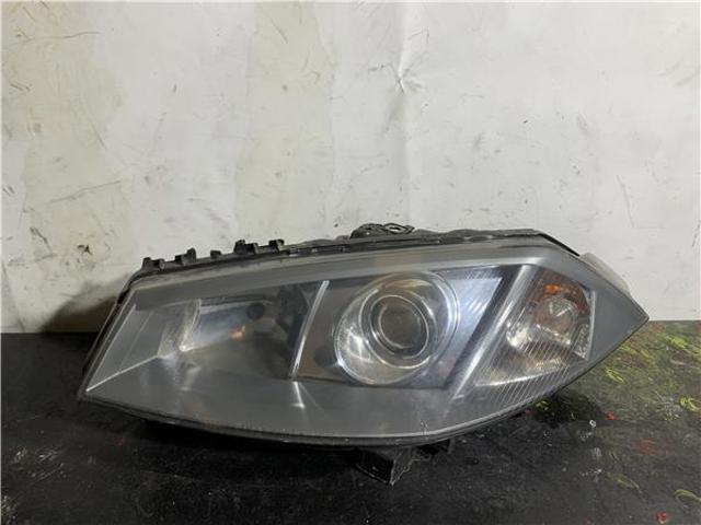 Reflektor lewy 7701054660 RENAULT