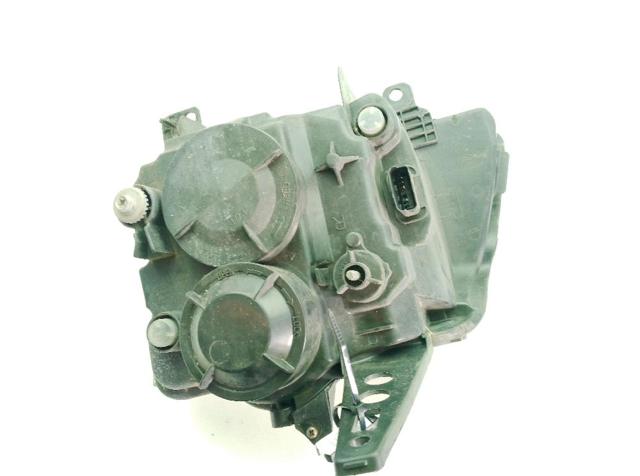 Reflektor prawy 7701058175 RENAULT