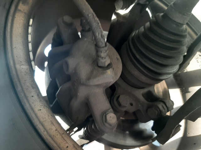 Jarzmo zacisku hamulcowego przedniego Renault Clio KR01