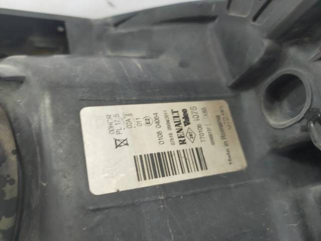 7701061075 Renault (RVI)