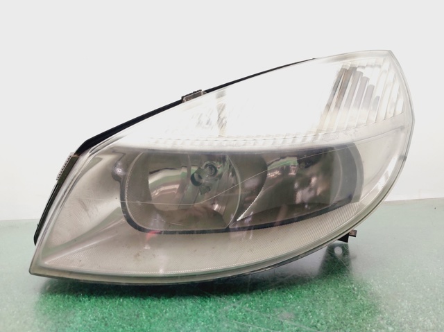 Reflektor lewy 7701064132 RENAULT