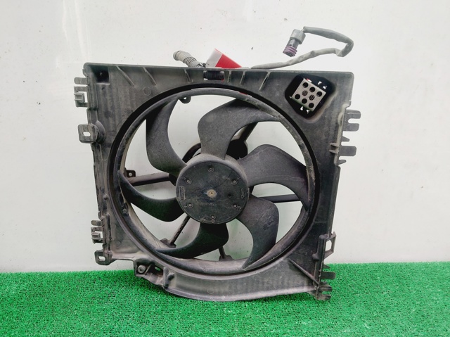 Wentylator elektryczny układu chłodzenia kompletny (silnik+wirnik) 7701068309 RENAULT