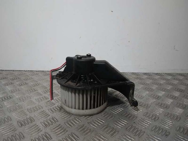 Silniczek wentylatora nagrzewnicy (ogrzewacza wnętrza) 7701068976 RENAULT