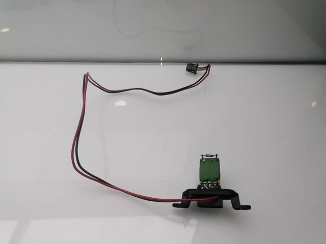 7701068978 Renault (RVI)