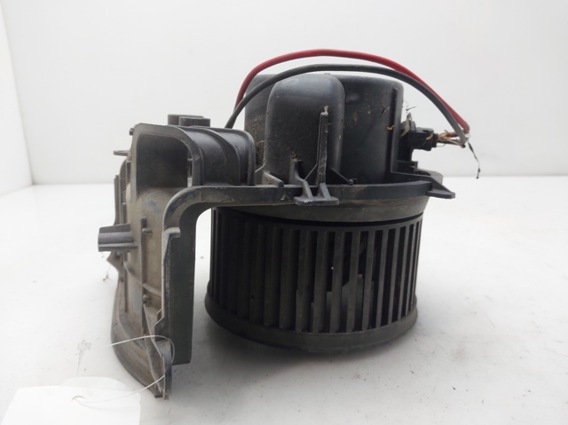 7701068992 Renault (RVI)