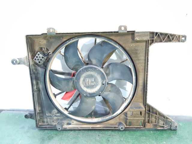 Wentylator elektryczny układu chłodzenia kompletny (silnik+wirnik) 7701070217 RENAULT
