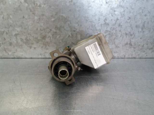 Główny cylinder hamulców 7701205407 RENAULT