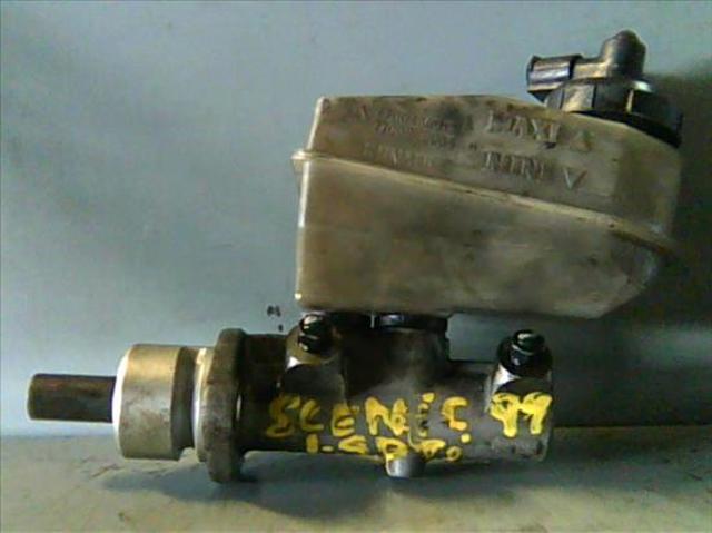 Główny cylinder hamulców 7701206792 RENAULT
