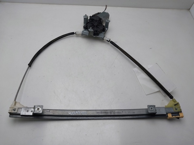 Mechanizm podnoszenia szyby drzwi przednich prawych 7701207254 RENAULT