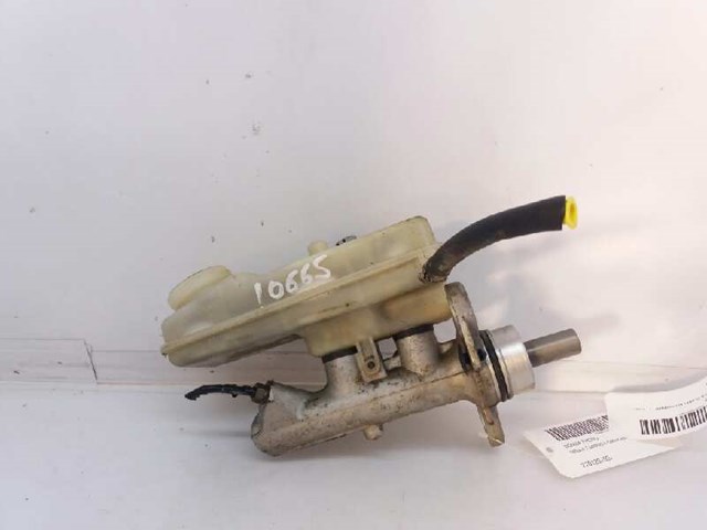 Główny cylinder hamulców 7701207697 RENAULT