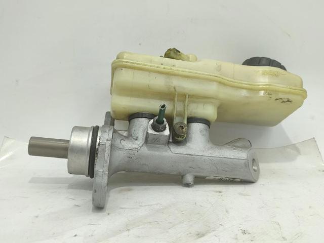 Główny cylinder hamulców 7701207697 RENAULT