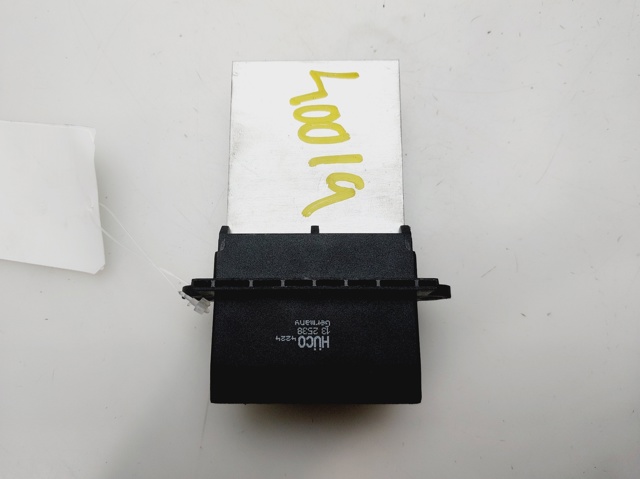 Rezystor wentylatora nagrzewnicy (ogrzewacza kabiny) 7701207718 RENAULT