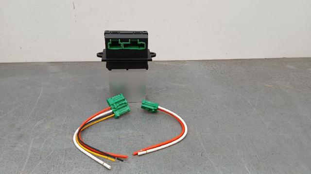 Rezystor wentylatora nagrzewnicy (ogrzewacza kabiny) 7701207718 RENAULT