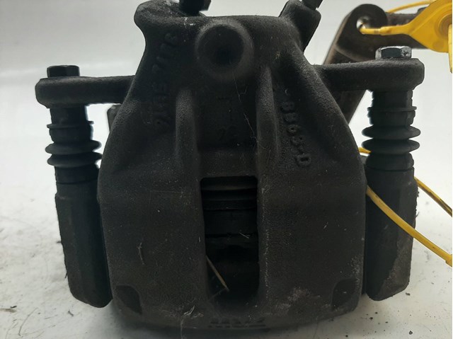 7701208332 Renault (RVI)