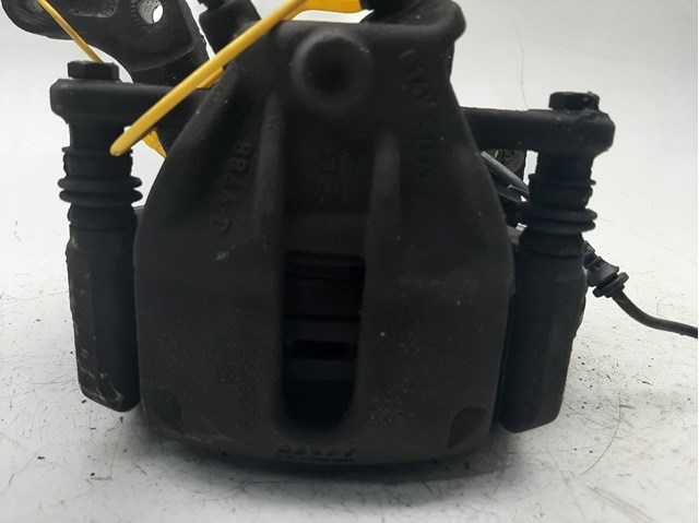 7701208332 Renault (RVI)