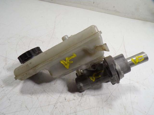 Główny cylinder hamulców 7701209764 RENAULT