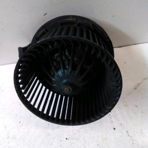 Silniczek wentylatora nagrzewnicy (ogrzewacza wnętrza) 7701209802 RENAULT