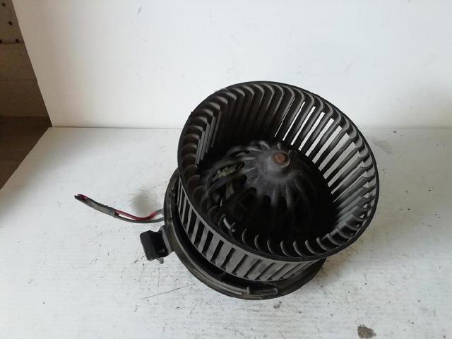 Silniczek wentylatora nagrzewnicy (ogrzewacza wnętrza) 7701209802 RENAULT