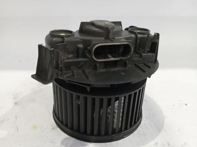 Silniczek wentylatora nagrzewnicy (ogrzewacza wnętrza) 7701209802 RENAULT